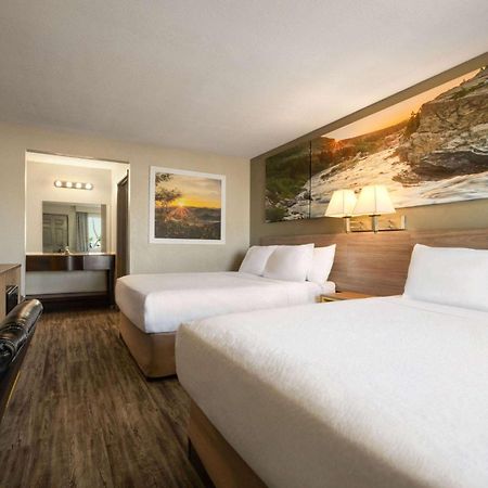 Days Inn By Wyndham Fresno South Zewnętrze zdjęcie