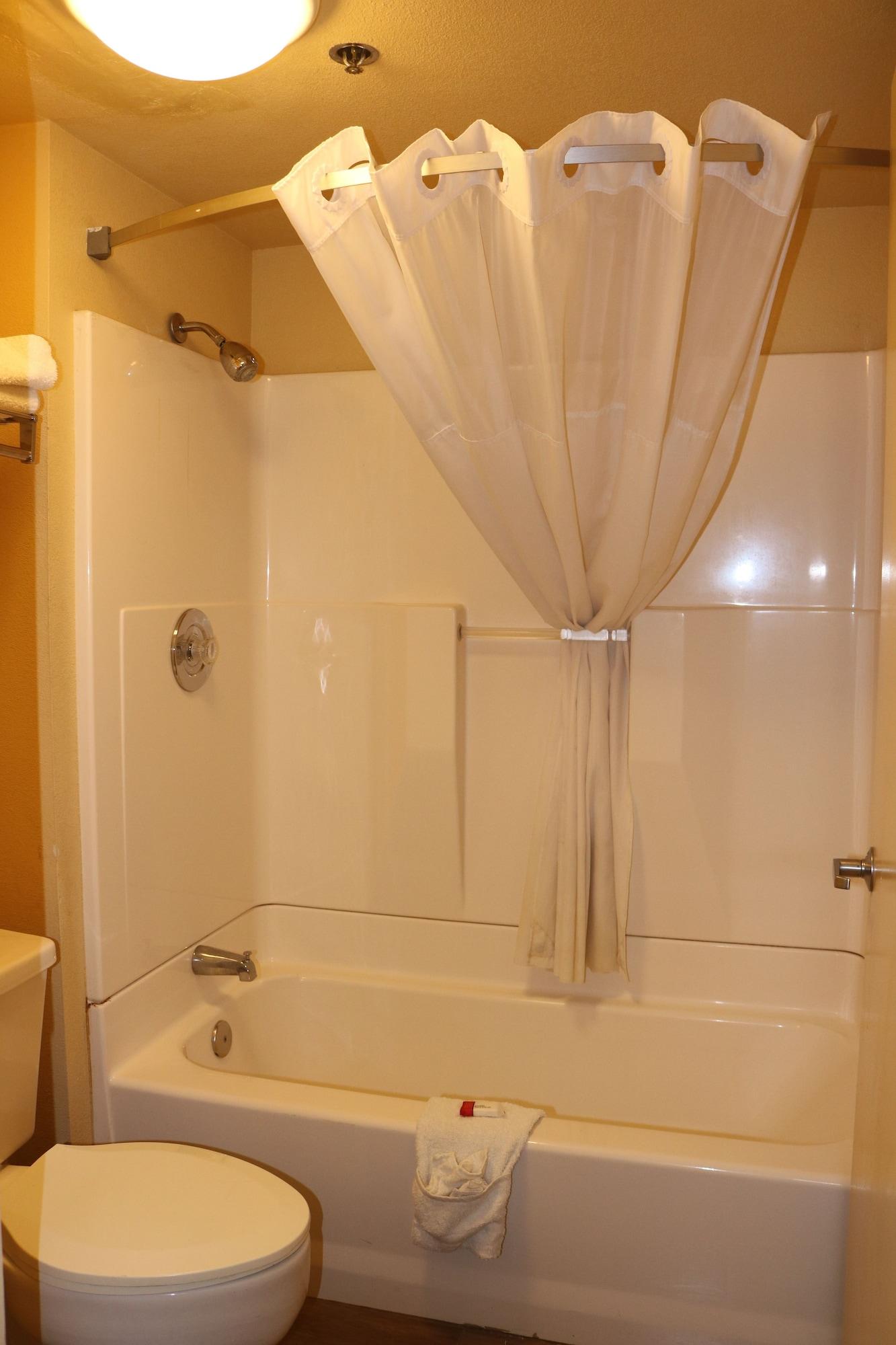 Days Inn By Wyndham Fresno South Zewnętrze zdjęcie