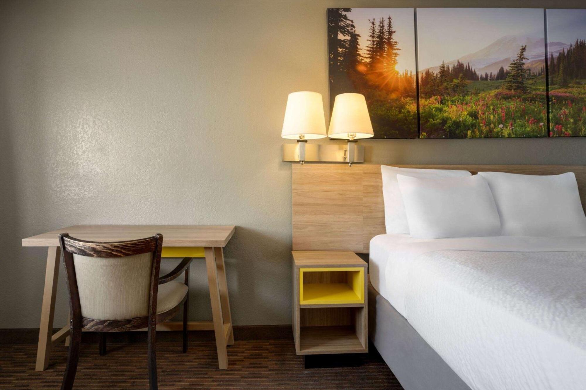 Days Inn By Wyndham Fresno South Zewnętrze zdjęcie