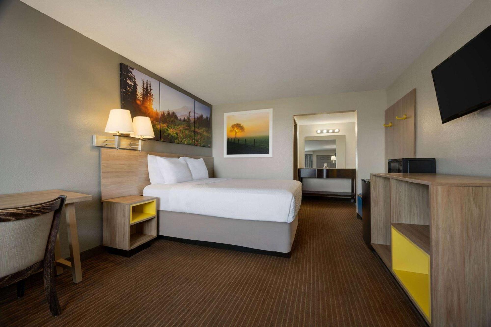 Days Inn By Wyndham Fresno South Zewnętrze zdjęcie